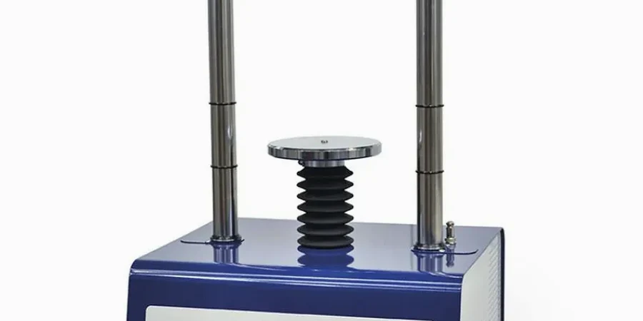 Ensayo Triaxial en La Serena: Parámetros Reales para el Diseño Geotécnico